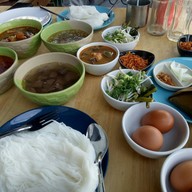 หนมเส้นน้ำย้อยซอย13