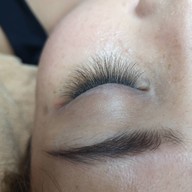 Blanc Eyelash & Eyebrow Salon เมอคิวรี่วิลล์