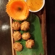 เมนูของร้าน ร้านแม่บังอร ตลาดสดธนบุรี