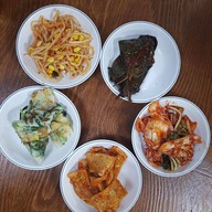 อาจุมม่า ปลาย่าง ณ Saengseon-gui Alley