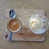 เมนูของร้าน Tree House Cafe