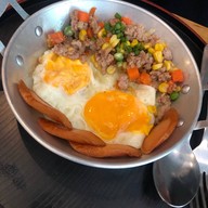 Famoso Cafe&Restaurant