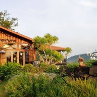 หน้าร้าน The Adventure Mountain Club