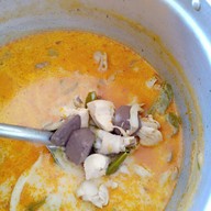 เมนูของร้าน ข้าวแกงอร่อยแม่บัวขาว ปั้ม ปตท คิงพาวเวอร์ศรีวารี 泰国本地餐厅