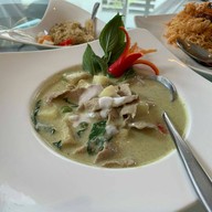 อาหารไทยชาววังบุษราคัม