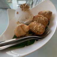 อาหารไทยชาววังบุษราคัม