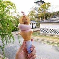 Cremia Miraiza Ōsaka-jō