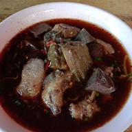 เมนูของร้าน ก๋วยเตี๋ยวไก่มะระน้าสา สน.ทองหล่อ