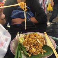 เมนูของร้าน พี่เล็กผัดไทยเตาถ่าน ห้วยขวาง