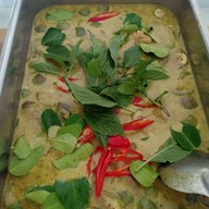 เมนูของร้าน ข้าวแกงอร่อยแม่บัวขาว ปั้ม ปตท คิงพาวเวอร์ศรีวารี 泰国本地餐厅