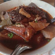 เมนูของร้าน ก๋วยเตี๋ยวไก่มะระน้าสา สน.ทองหล่อ