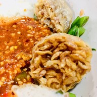 เมนูของร้าน ยู้ลูกชิ้นปลาเยาวราช  Food Legends by MBK