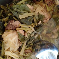 ข้าวแกงอร่อยแม่บัวขาว ปั้ม ปตท คิงพาวเวอร์ศรีวารี 泰国本地餐厅