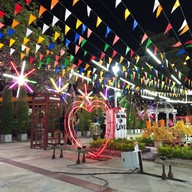 ตลาดหัวมุม