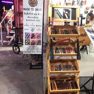 ตลาดหัวมุม