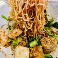 เมนูของร้าน ยู้ลูกชิ้นปลาเยาวราช  Food Legends by MBK