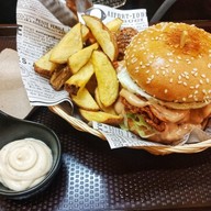 เมนูของร้าน Eat Me Burger & Steak