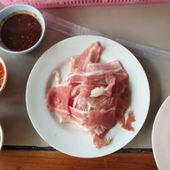 กิน พุง กาง หมูกระทะ