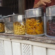 เมนูของร้าน ไอศครีมกะทิสด ทรงเครื่อง ลาดพร้าว1