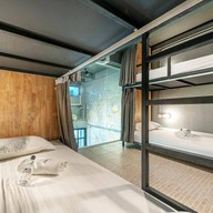 Sloth Hostel Don Mueang
