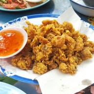 ร้านนั่งกิน ริมธาร
