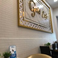 Gold Cafe