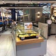 บรรยากาศ Breadtalk Central Marina