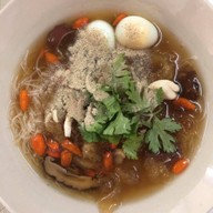 เมนูของร้าน ข้าวคลุกกะปิ ครัวอรชฎา (ถนนสมเด็จเจ้าพระยา)