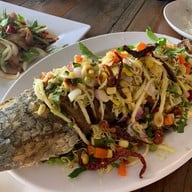 เมนูของร้าน ครัวชมจันทร์ นครนายก