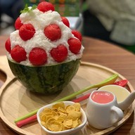 Onsen Ice Bingsu & Cafe