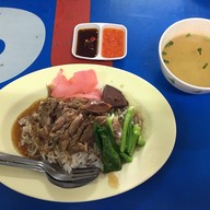 เมนูของร้าน ข้าวขาหมู ข้าวมันไก่