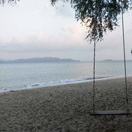 บรรยากาศ จุดกางเต็นท์ หาดสอ