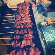 หน้าร้าน ข้าวเหนียวหมู่ปิ้งมาหยา
