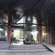 Glam Habitat Hotel