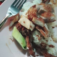 เสชัย ข้าวหมูทอด ไก่ทอดราดจิ้ม