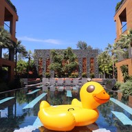 Glam Habitat Hotel