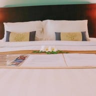 Crown Lanta Resort & Spa