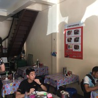 บรรยากาศ ป้าเล็กราดแกง