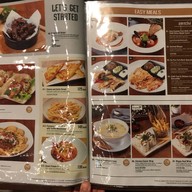 Breeze Café & Bar ริมทะเลสาบ เมืองทองธานี