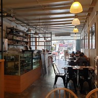 Mac-Chiato House Cake Box