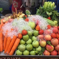 บรรยากาศ ผักผลไม้สกัด สัมมากร