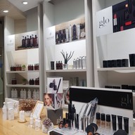 Skinconnect centralwOrld