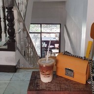 บรรยากาศ วิทยา Brew Specialty Coffee