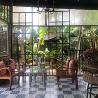 บรรยากาศ บ้านสวนแซ่บ  Ban Suan Zap