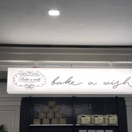 Bake A Wish ซันทาวเวอร์ส