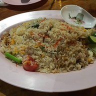 เมนูของร้าน ต้นรักซีฟู้ด