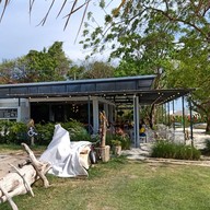 บรรยากาศ The Sea moon