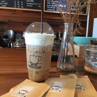 เมนูของร้าน Intip Cafe'