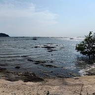 บรรยากาศ The Sea moon