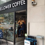 หน้าร้าน Mellower Coffee